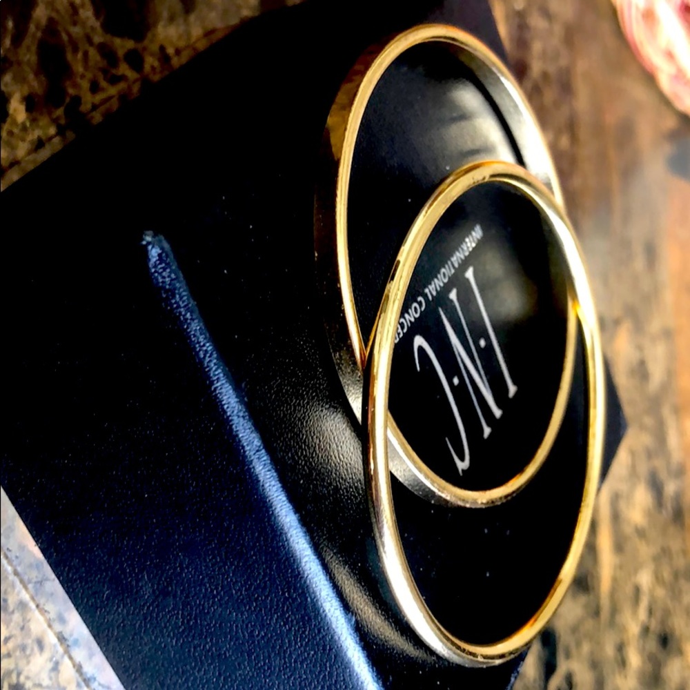 Bracelets - Picture 5 of 5